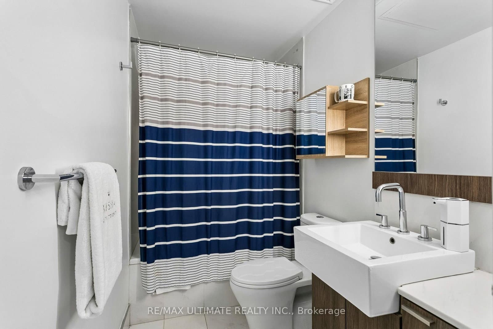 88 Blue Jays Way, Unit 3007 thumbnail 22