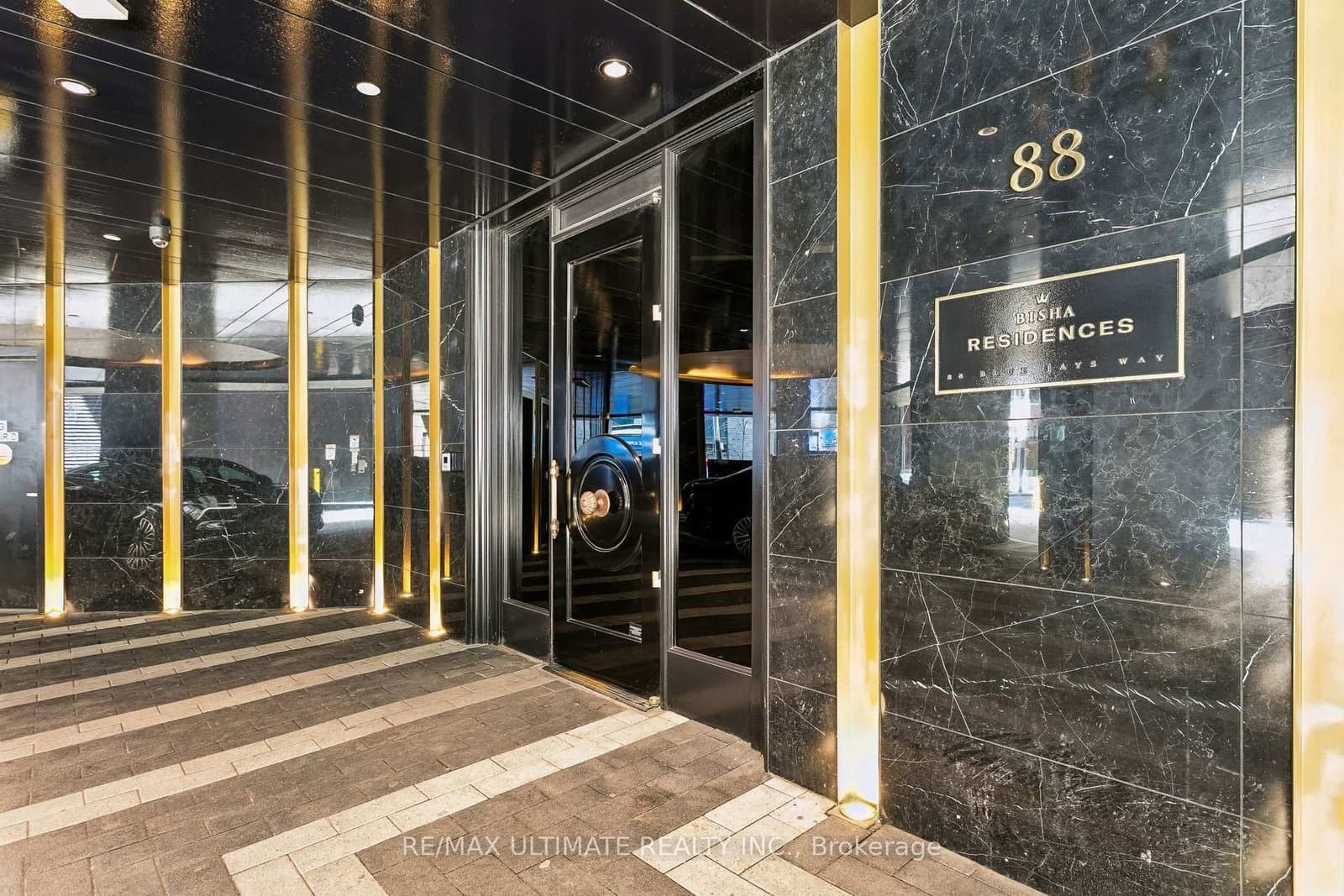 88 Blue Jays Way, Unit 3007 thumbnail 34
