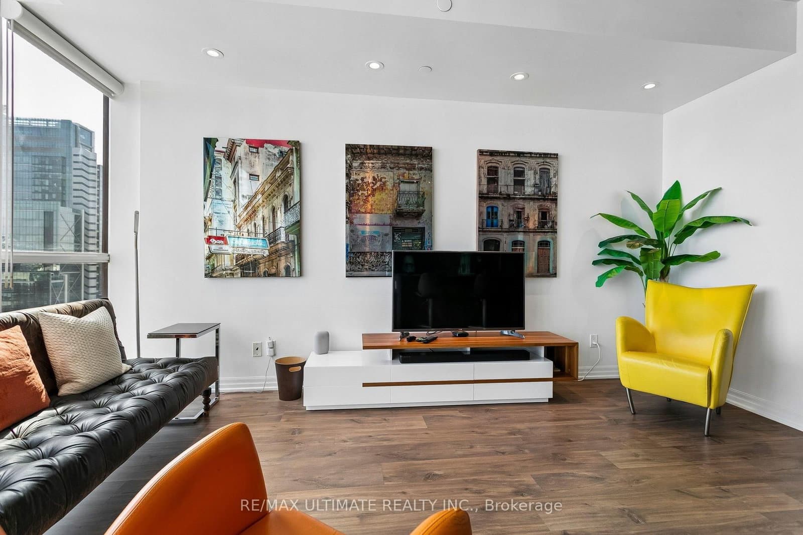 88 Blue Jays Way, Unit 3007 thumbnail 6