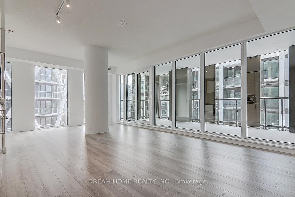 238 Simcoe Street, Unit 1608 thumbnail 2