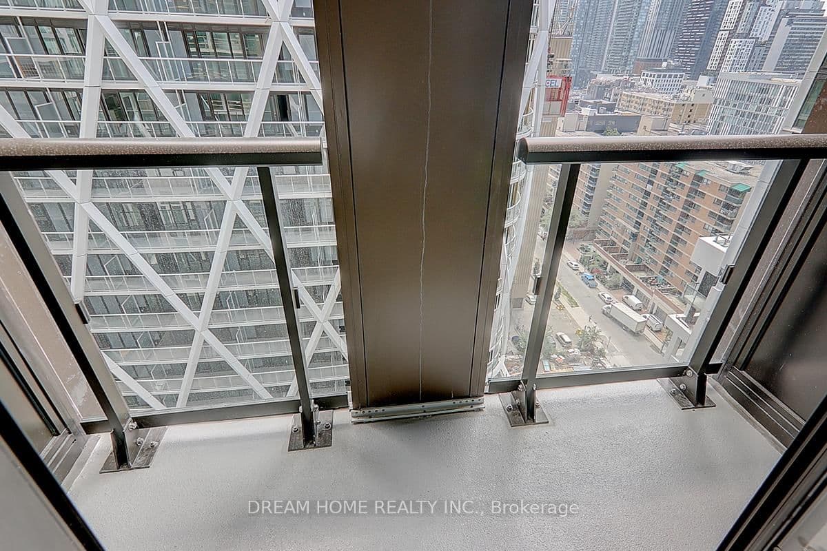 238 Simcoe Street, Unit 1608 thumbnail 31