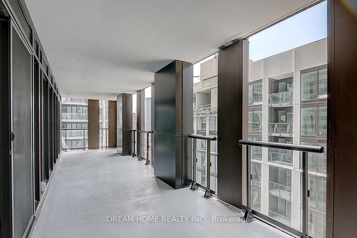 238 Simcoe Street, Unit 1608 thumbnail 36