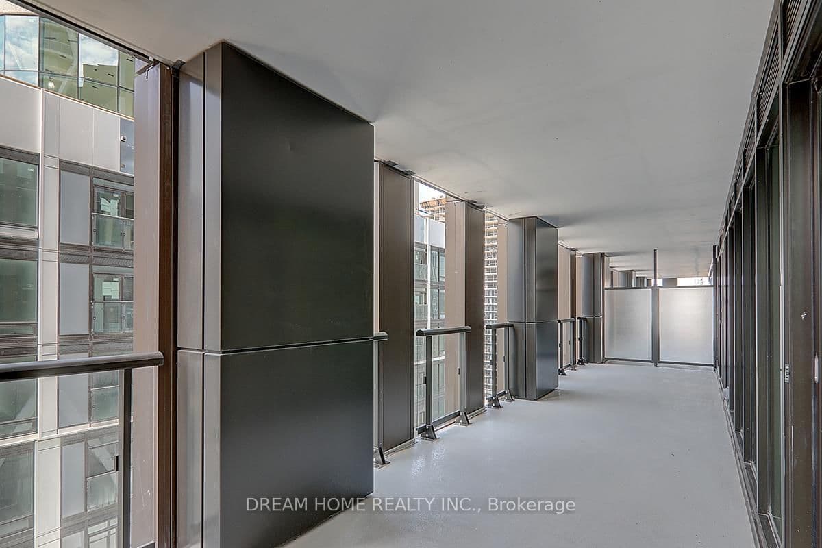238 Simcoe Street, Unit 1608 thumbnail 38