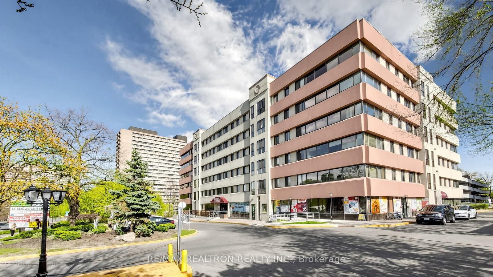 10 Gateway Boulevard, Unit 616 thumbnail 2