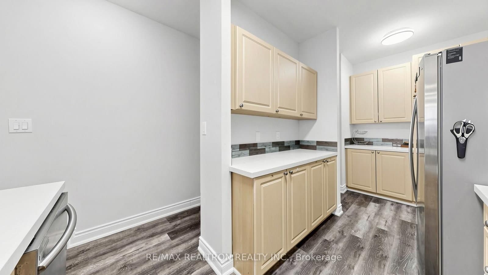 10 Gateway Boulevard, Unit 616 thumbnail 24