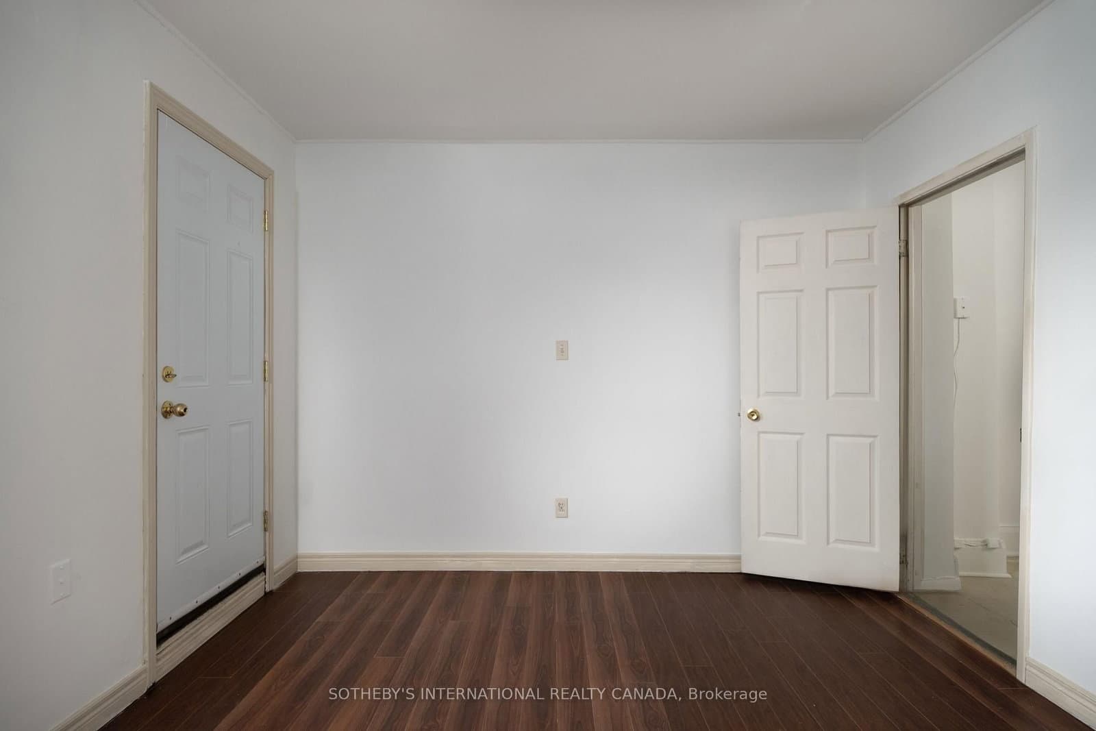 641 St Clair Avenue W thumbnail 19