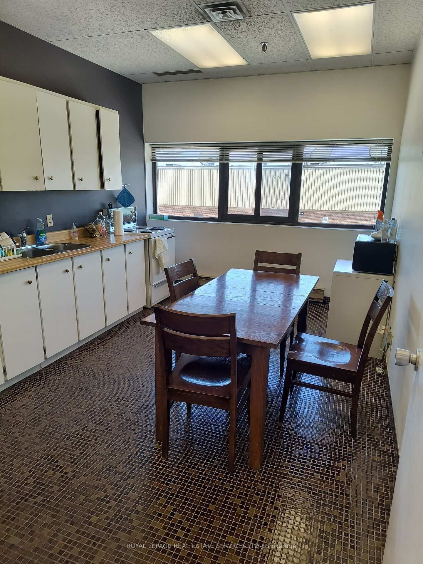 12 Upjohn Road, Unit 2A thumbnail 8