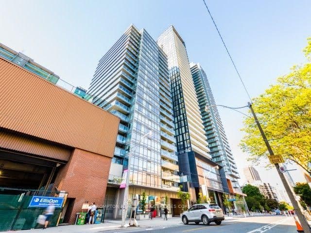 #1002 - 28 Wellesley Street E