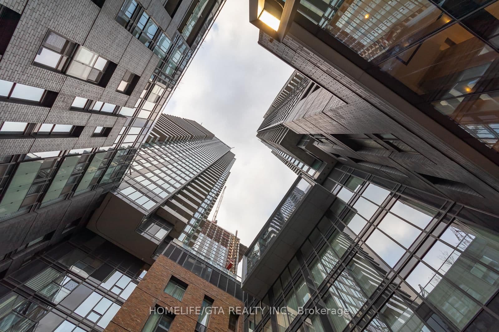 125 Blue Jays Way, Unit 5107