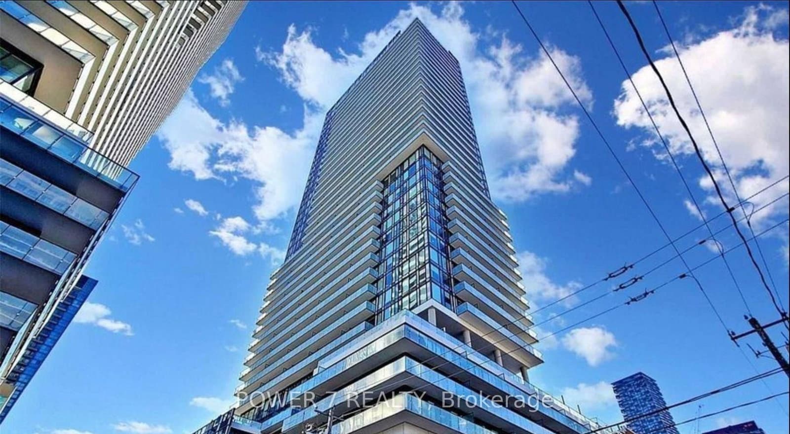 #911 - 161 Roehampton Avenue
