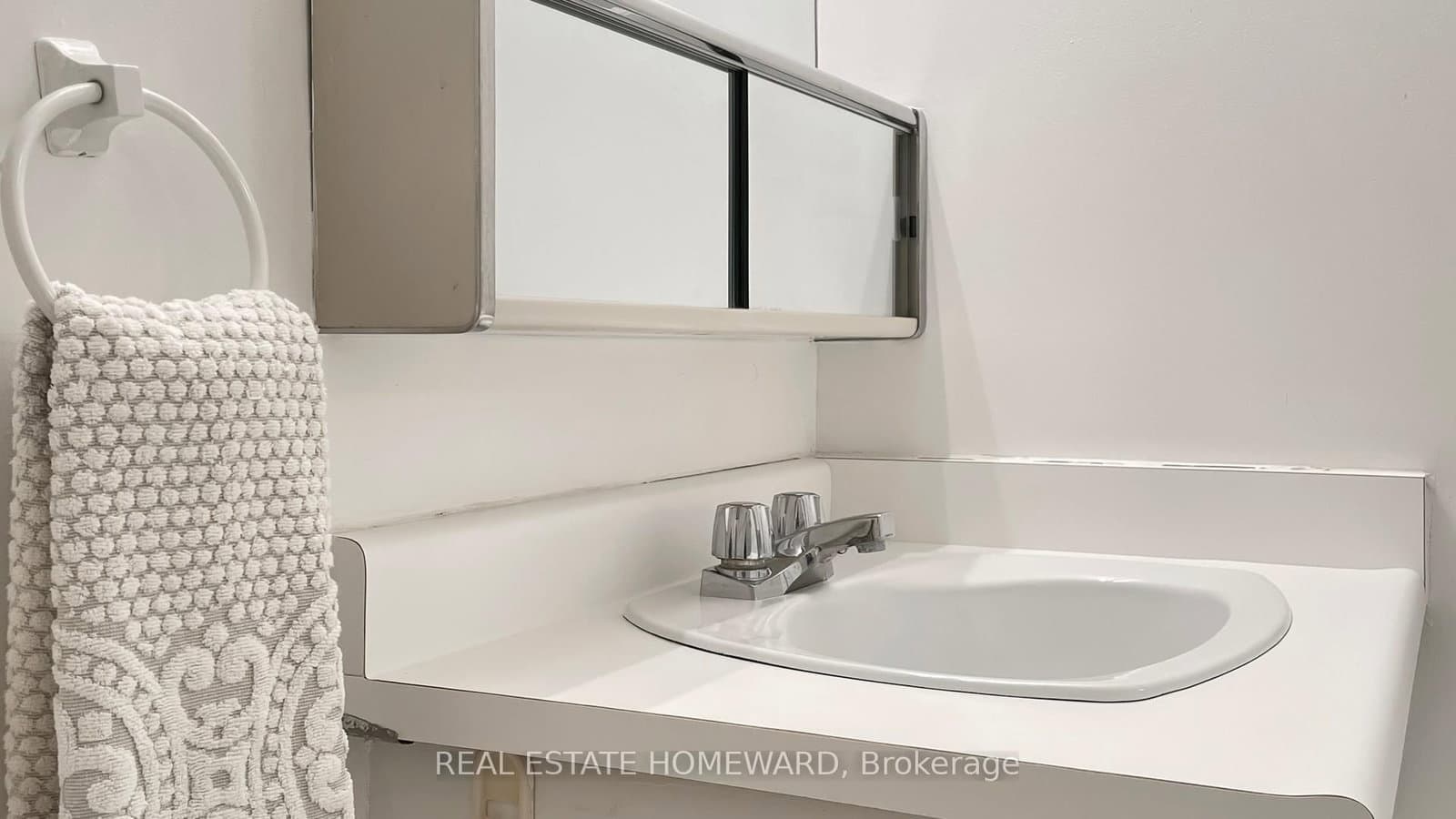 77 Maitland Place, Unit 623 thumbnail 16