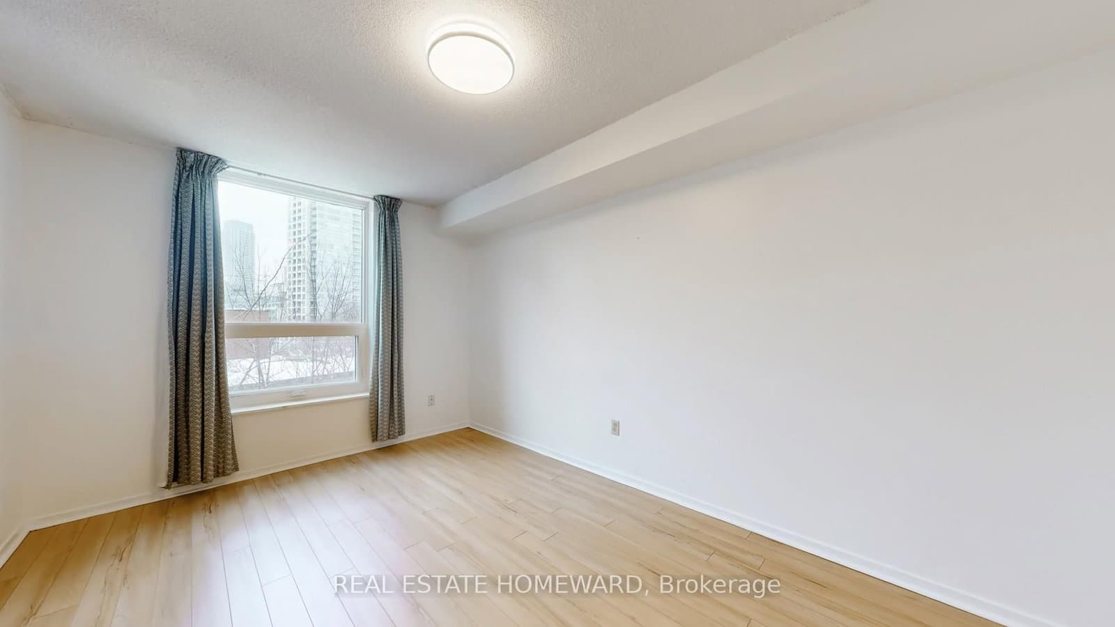 77 Maitland Place, Unit 623 thumbnail 18