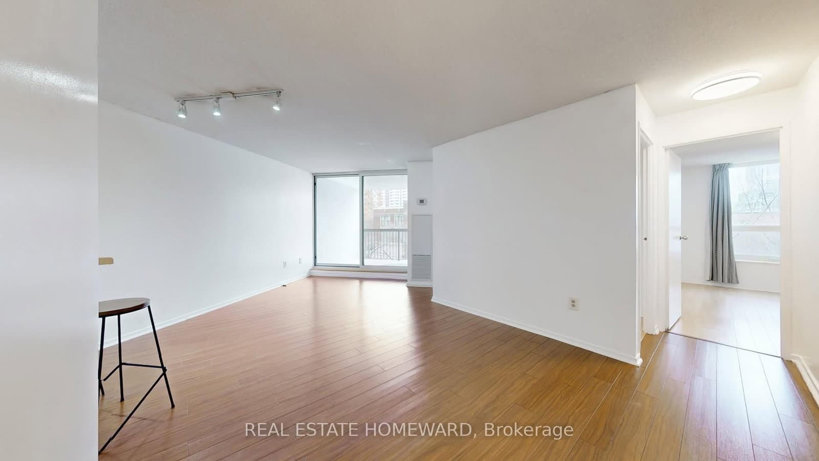 77 Maitland Place, Unit 623 thumbnail 8