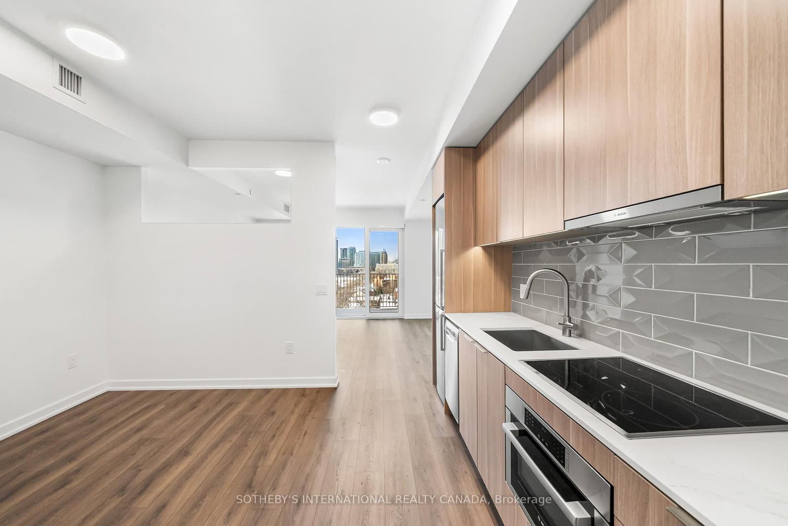 #1413 - 88 Bathurst Street