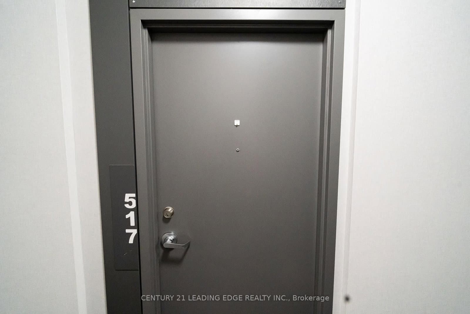 #517 - 15 BRUYERES Mews
