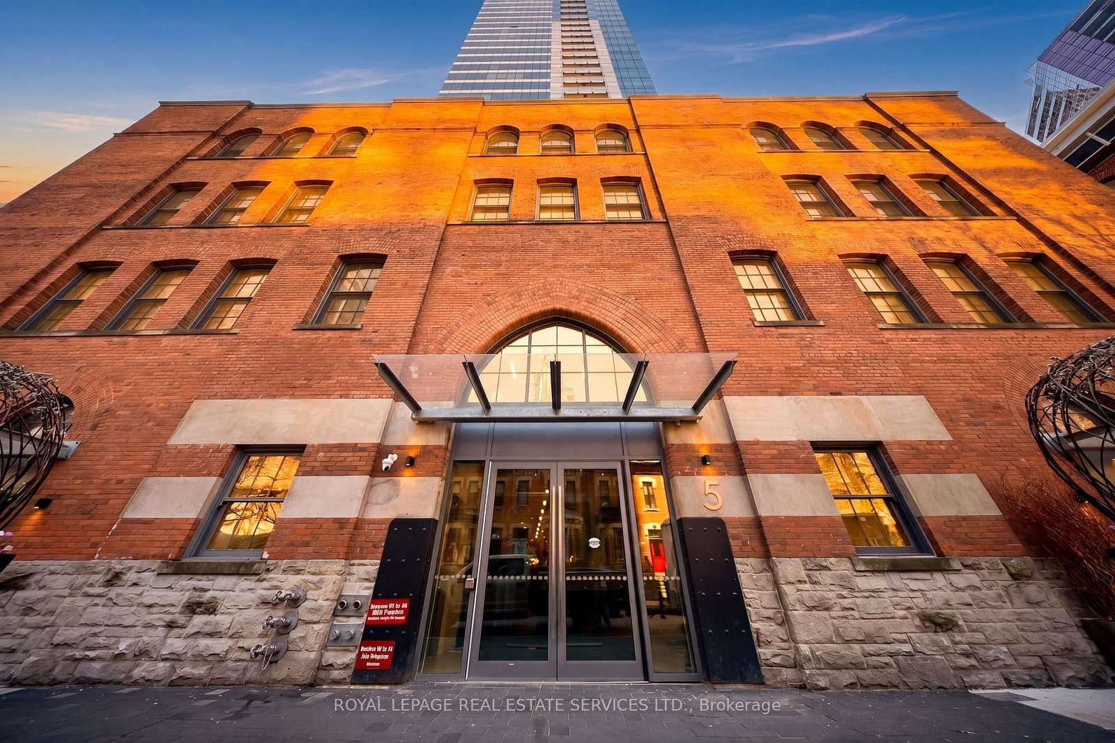 5 st joseph Street, Unit 208 thumbnail 17
