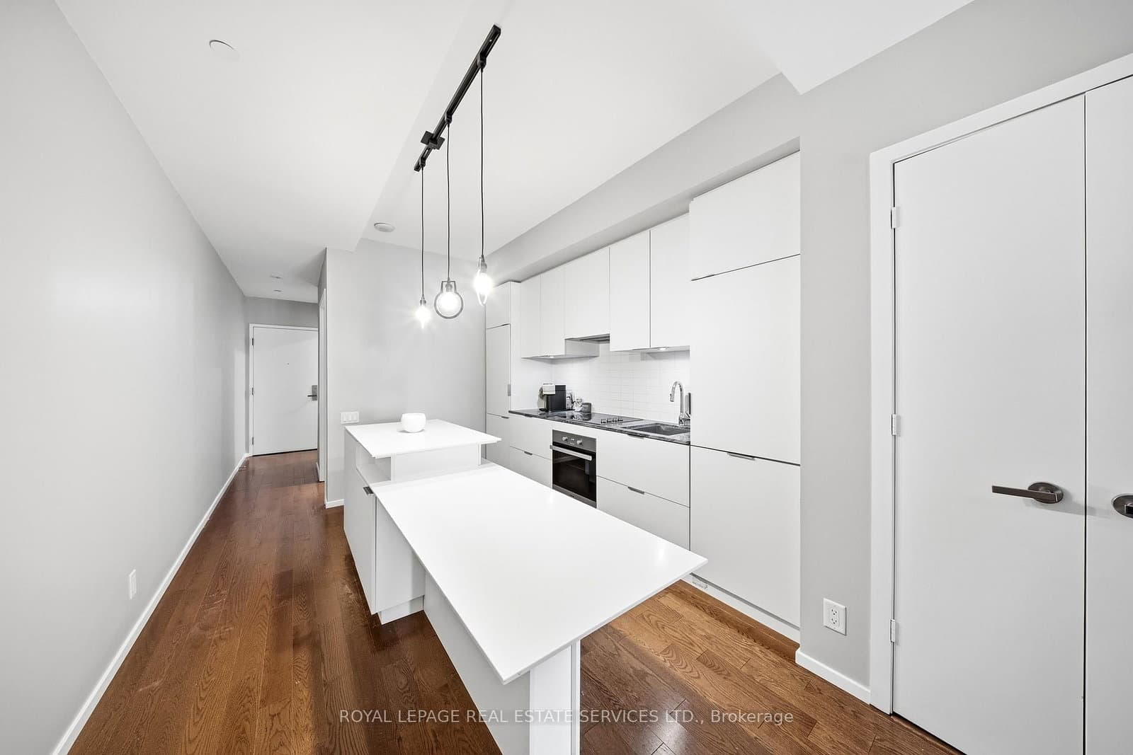 5 st joseph Street, Unit 208 thumbnail 3