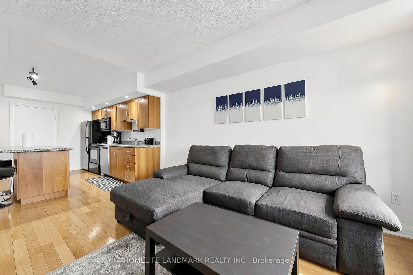270 wellington Street W, Unit 1124 thumbnail 9