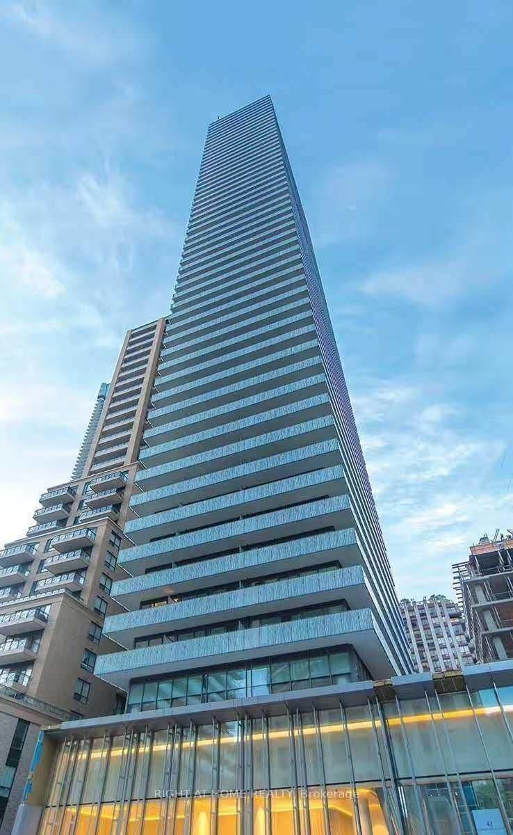 50 Charles Street E, Unit 4012
