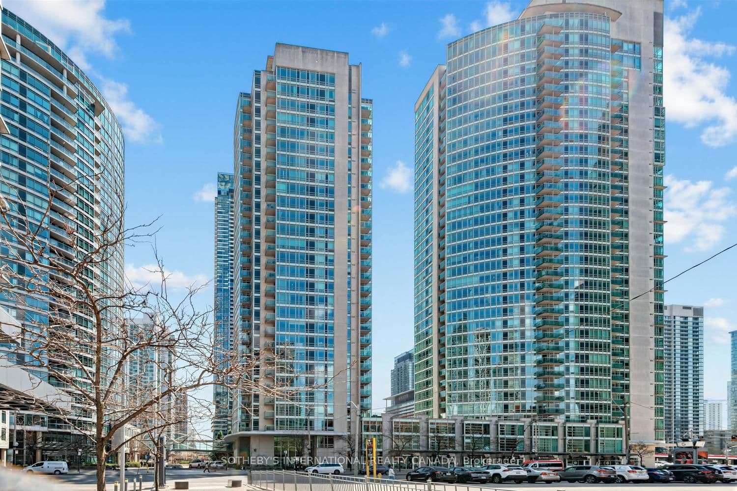 #2102 - 381 Front Street W