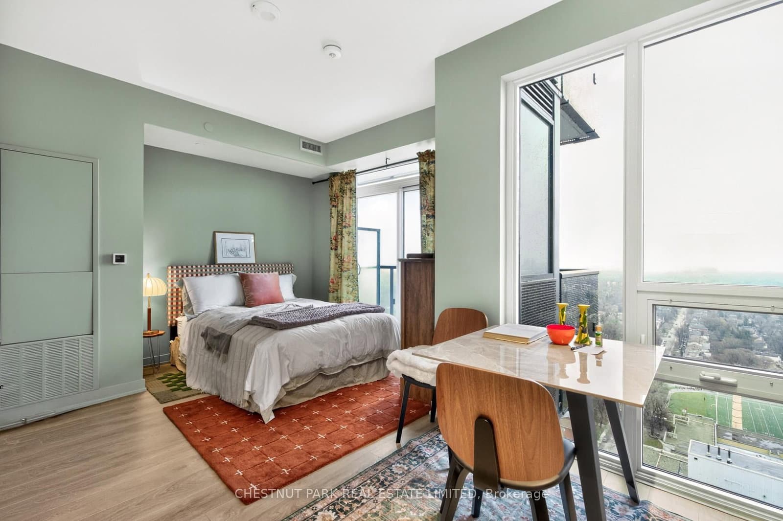 117 Broadway Avenue, Unit 2810