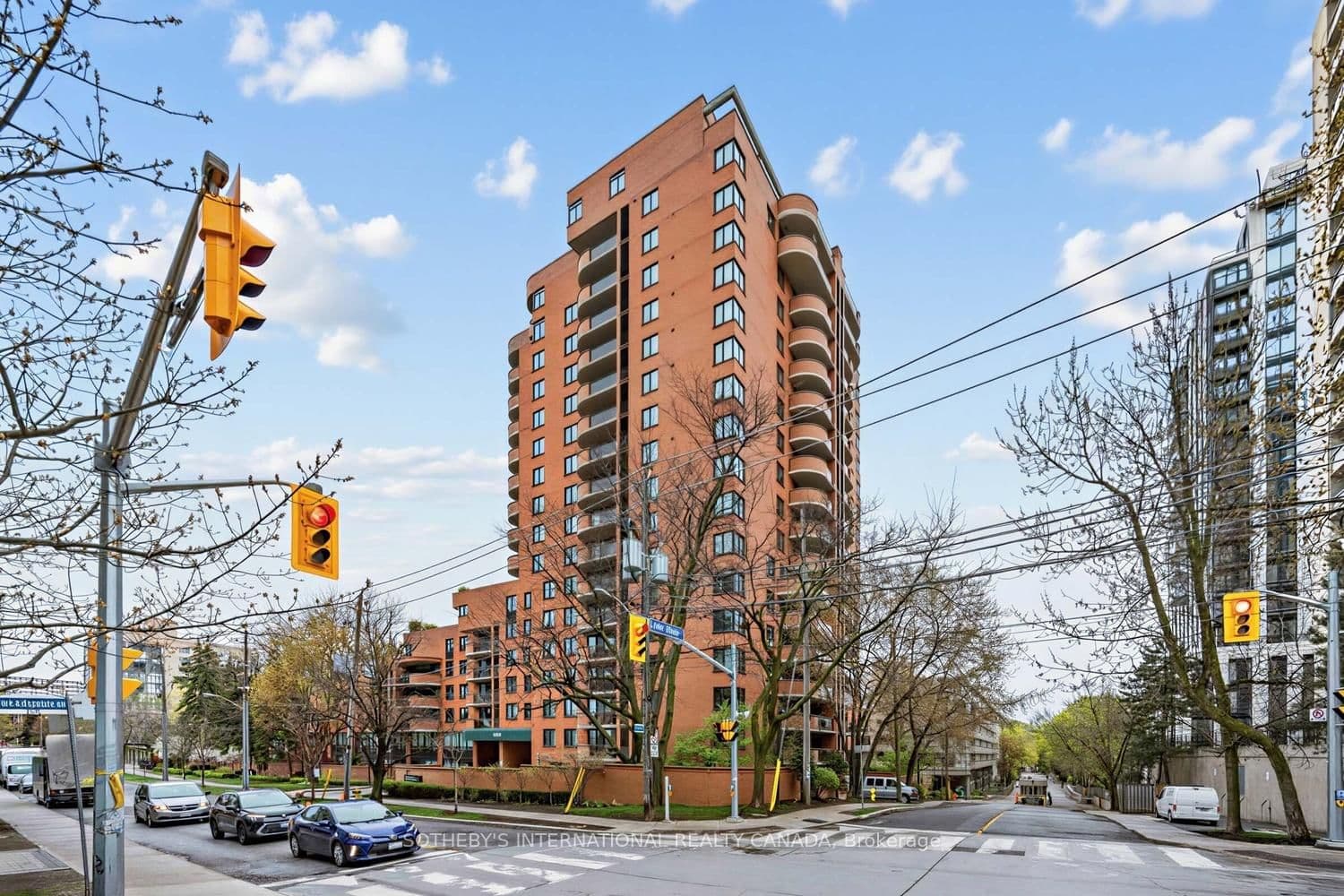 #410 - 260 Heath Street W