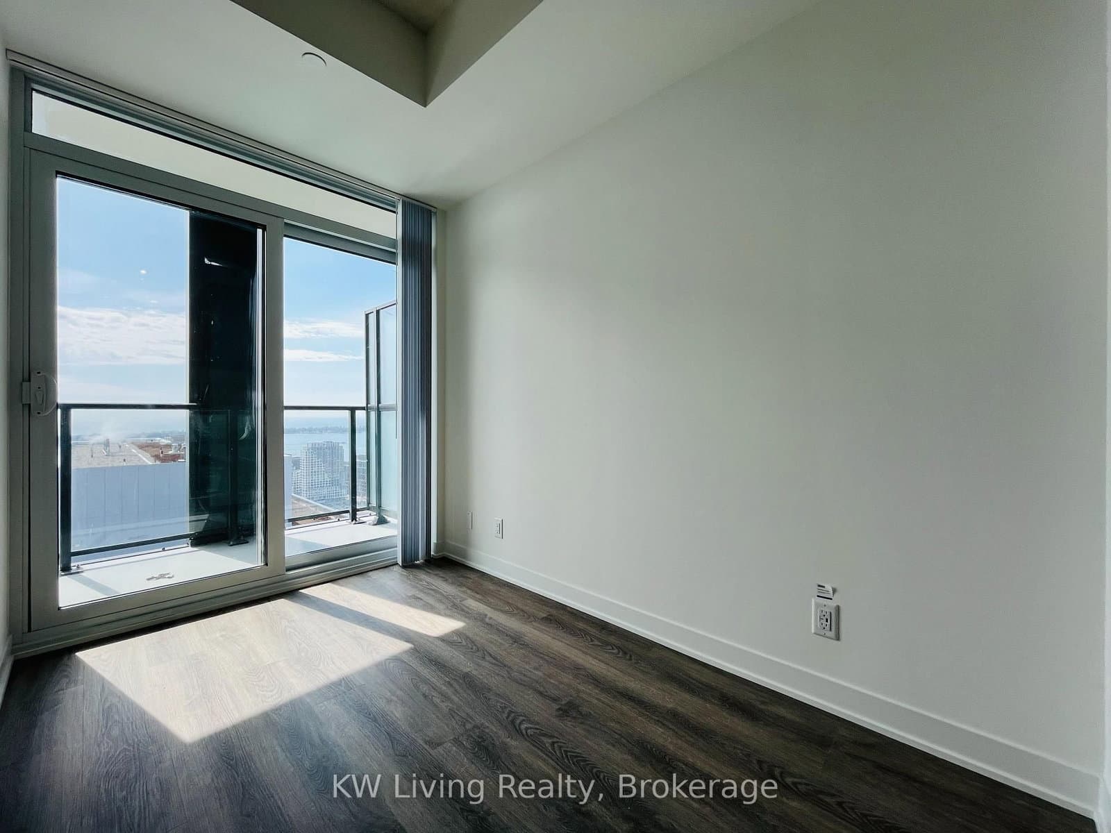 #4007 - 180 Front Street
