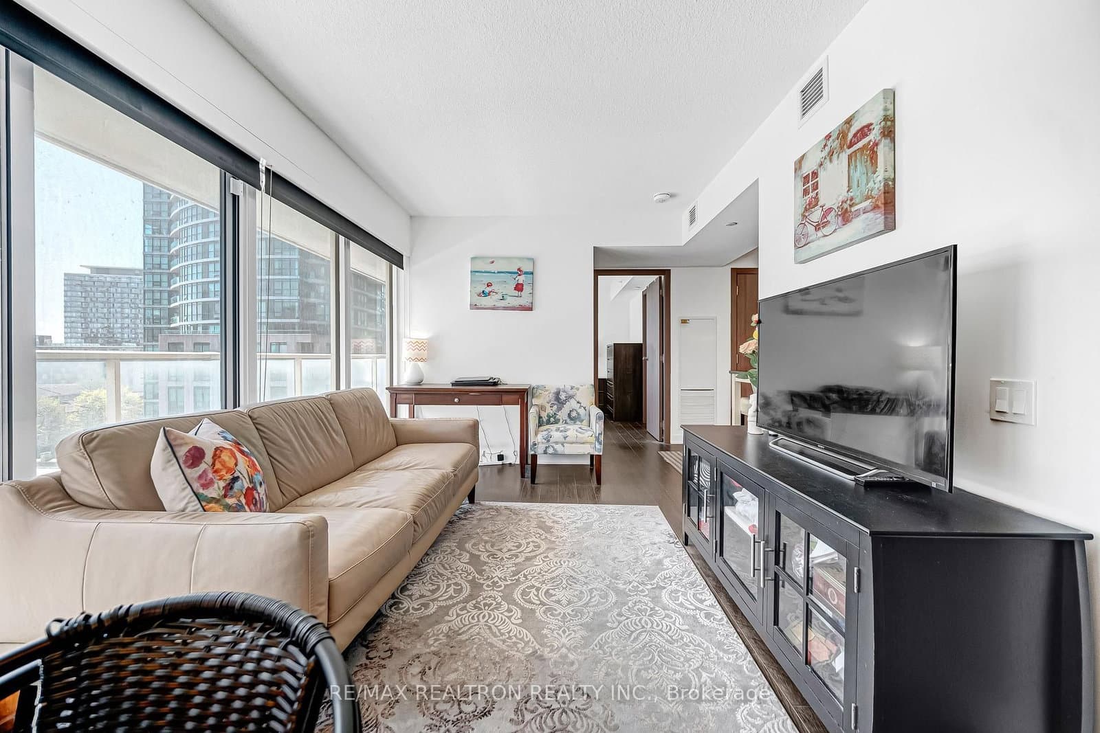19 Bathurst Street, Unit 811 thumbnail 11
