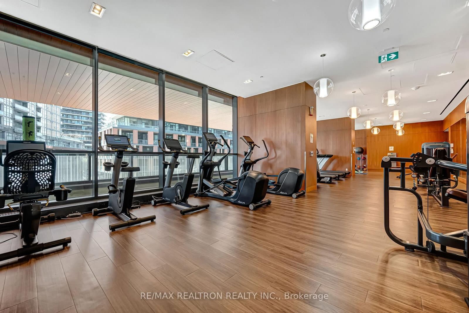19 Bathurst Street, Unit 811 thumbnail 37