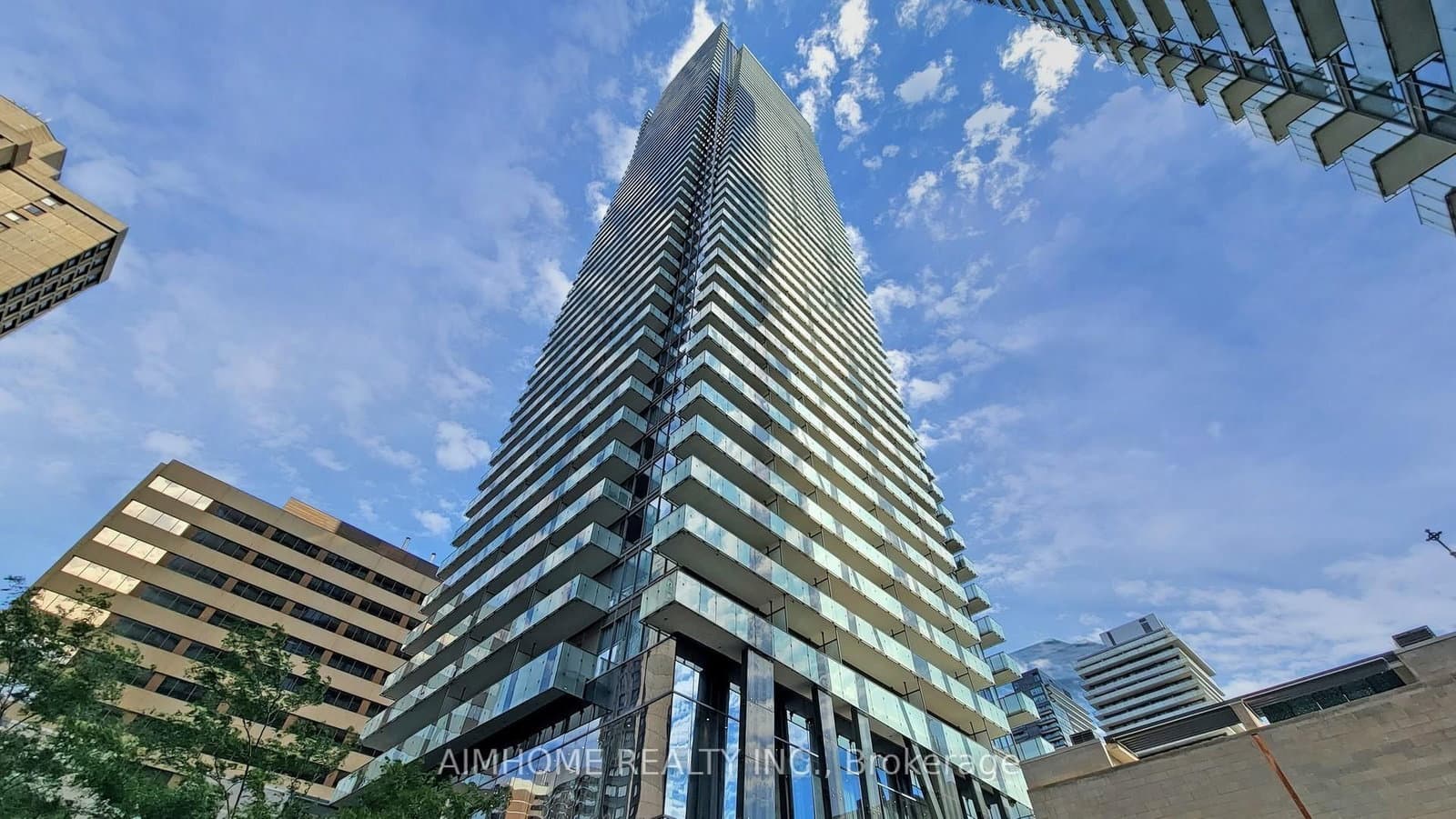 #1506 - 1080 BAY Street