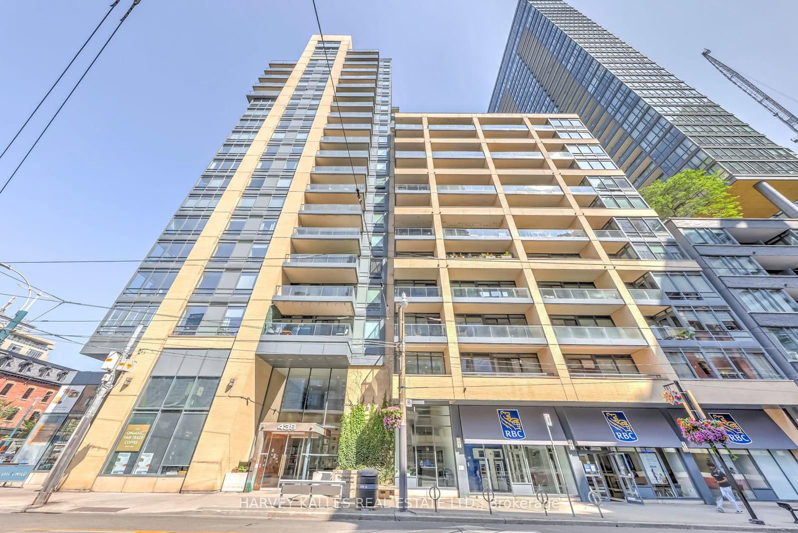 #914 - 438 King Street W