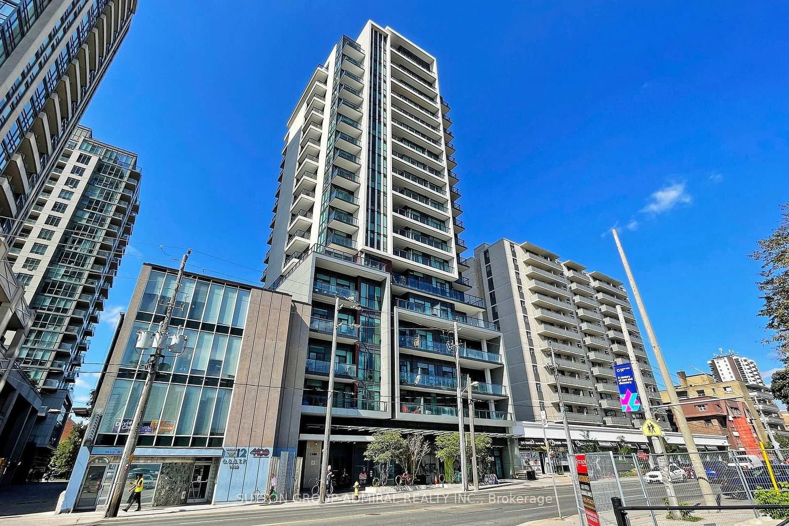 #907 - 1486 Bathurst Street