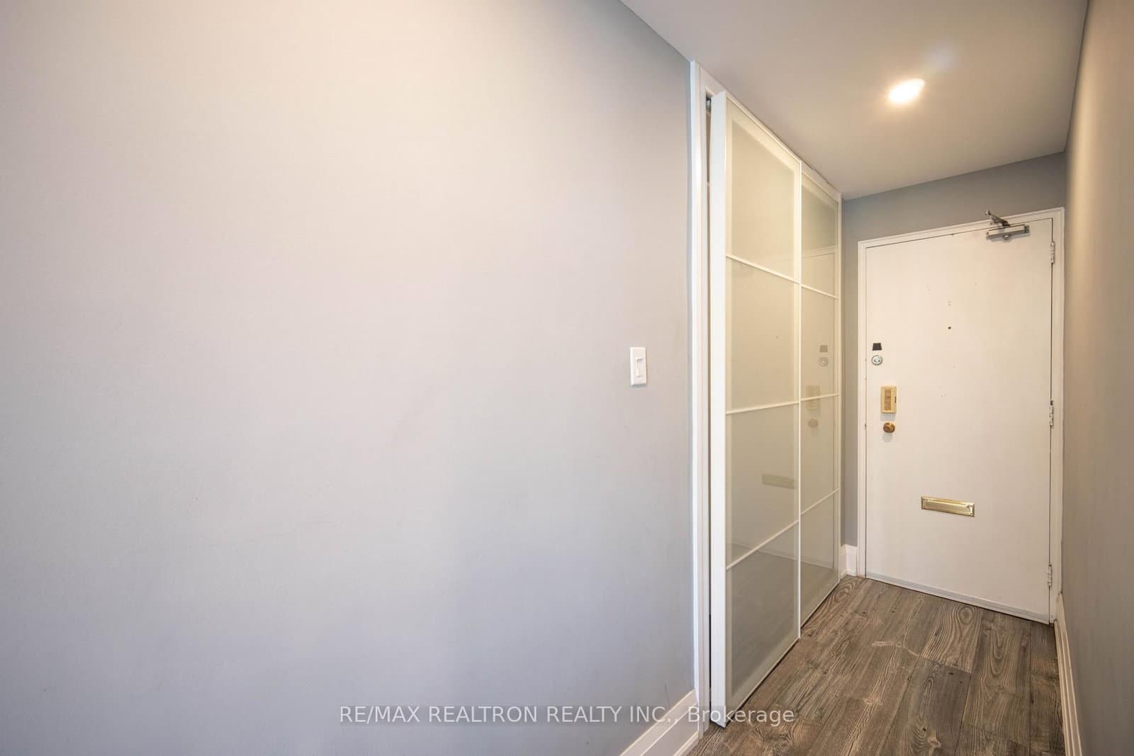 60 Montclair Avenue, Unit 506 thumbnail 10