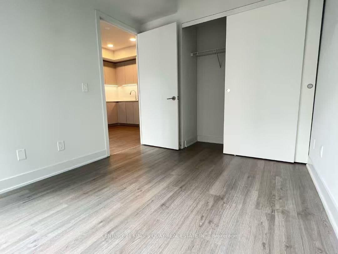 8 Cumberland Street, Unit 1505 thumbnail 3