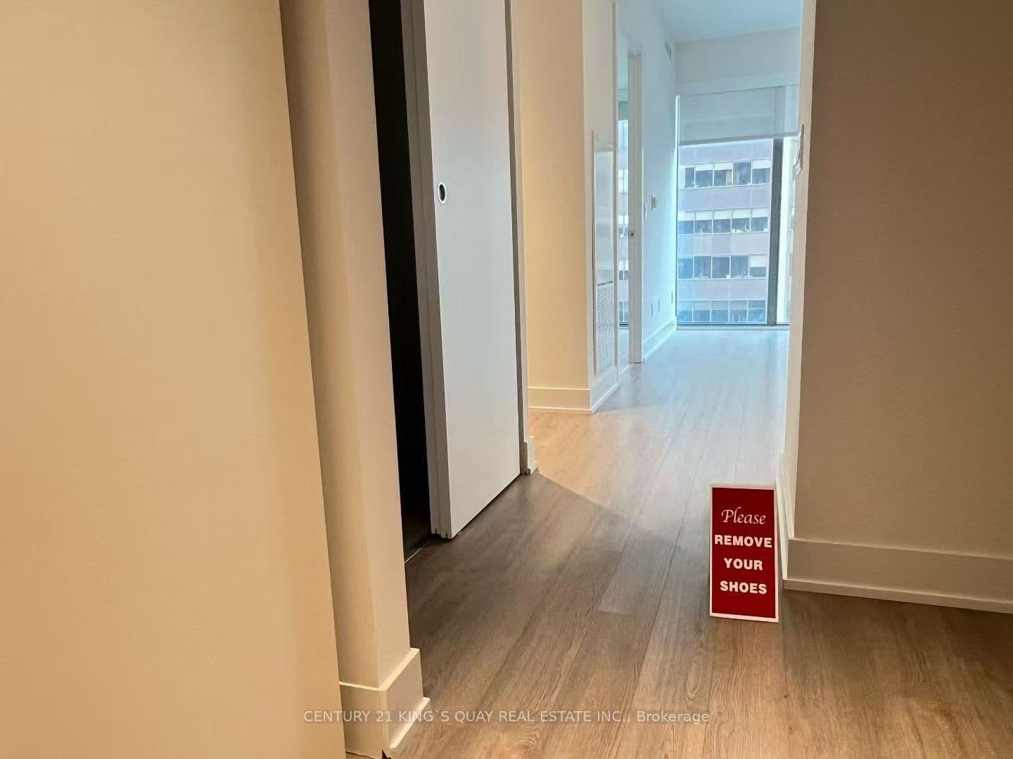 8 Cumberland Street, Unit 1505 thumbnail 4