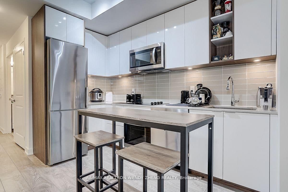 543 Richmond Street W, Unit 307 thumbnail 11