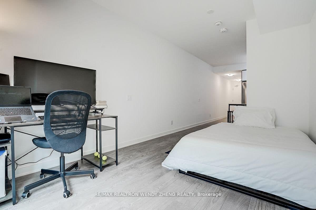 543 Richmond Street W, Unit 307 thumbnail 20
