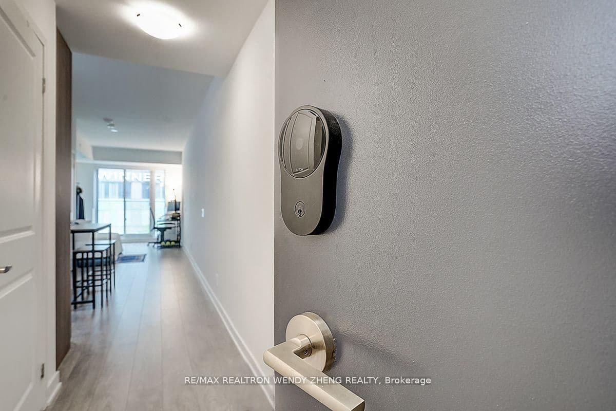 543 Richmond Street W, Unit 307 thumbnail 5