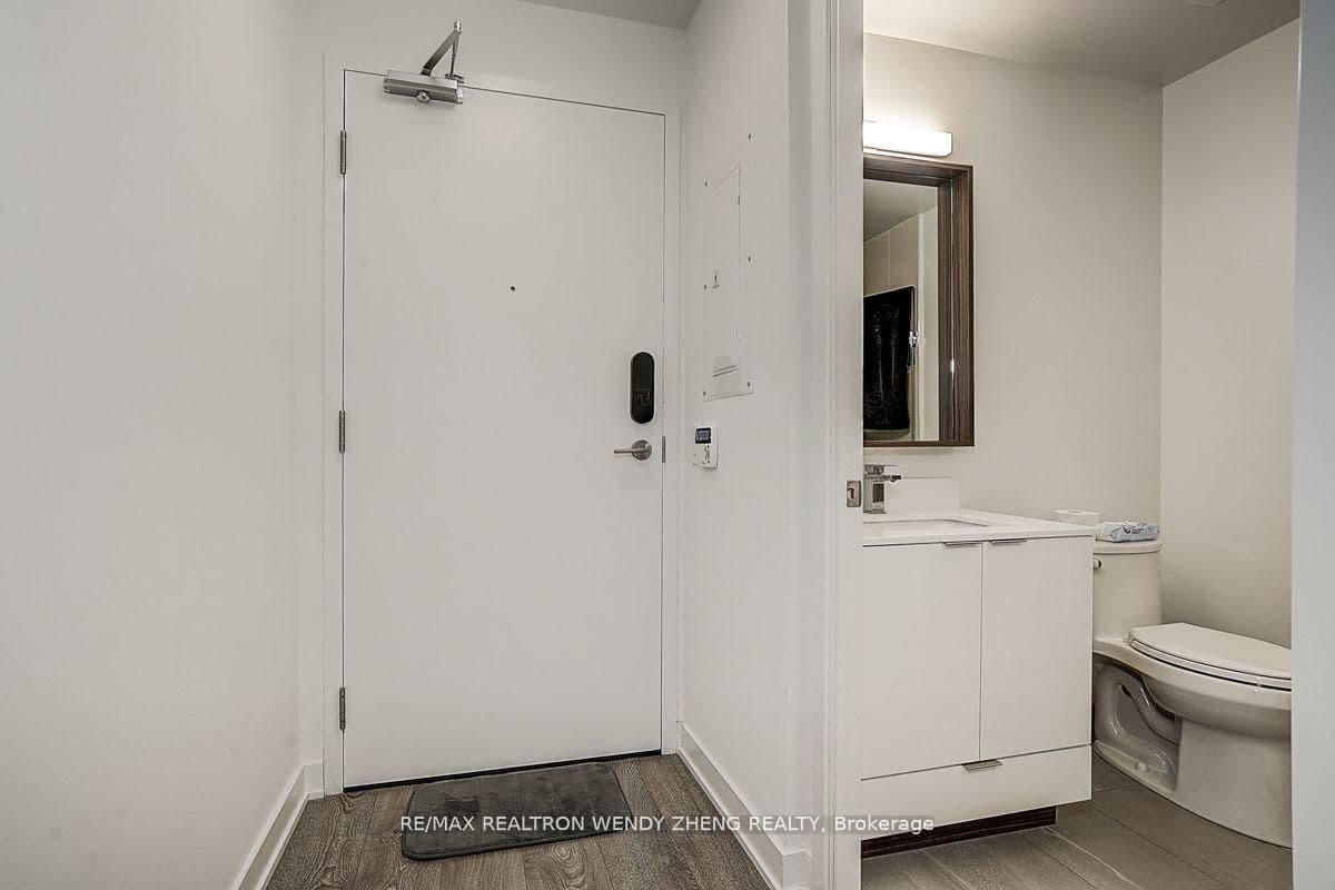 543 Richmond Street W, Unit 307 thumbnail 6