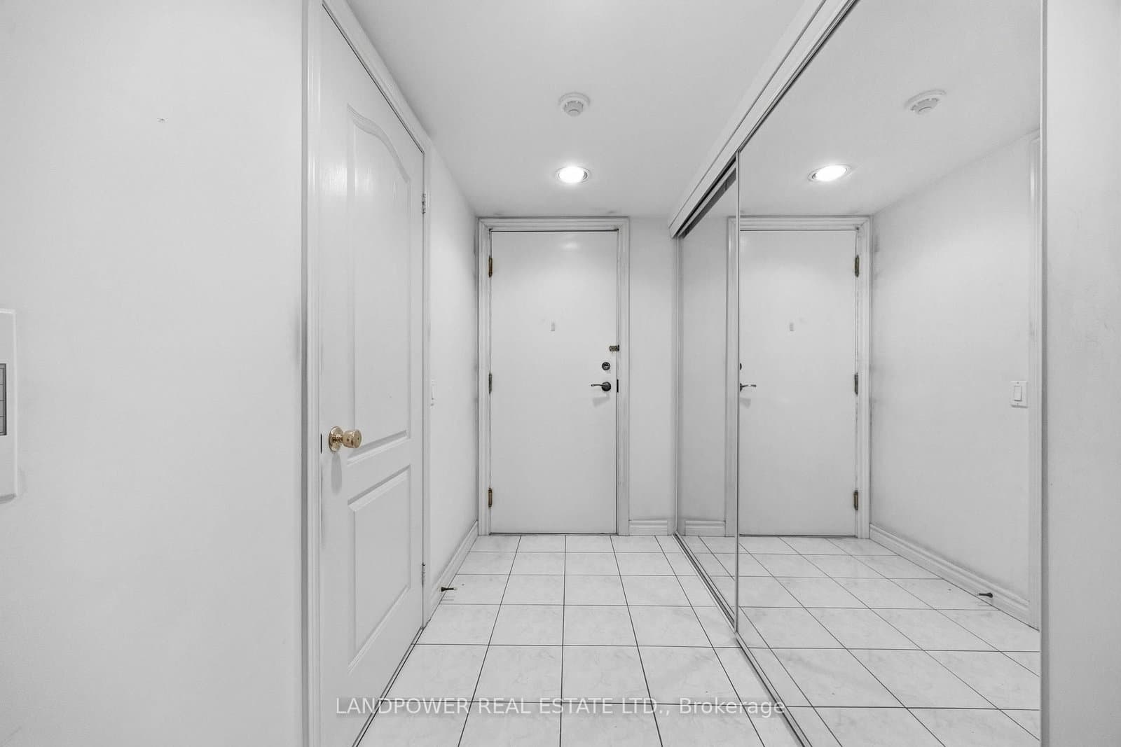 265 Ridley Boulevard, Unit 801 thumbnail 6