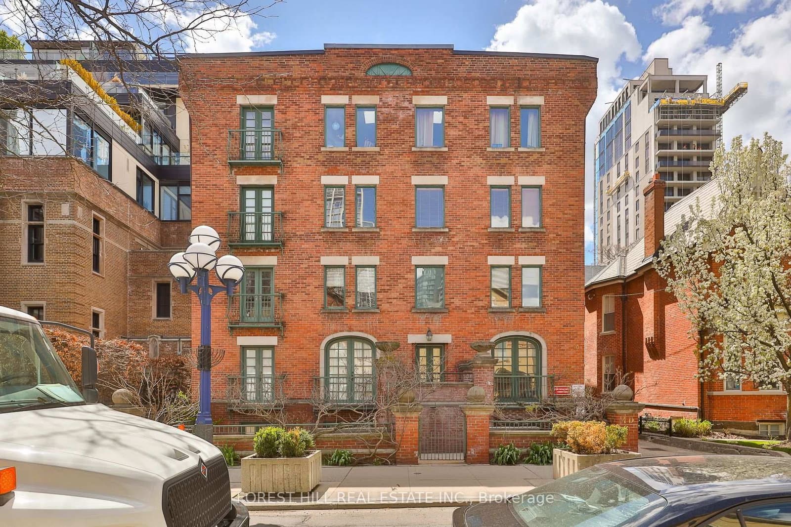 #PH 11 - 40 Hazelton Avenue