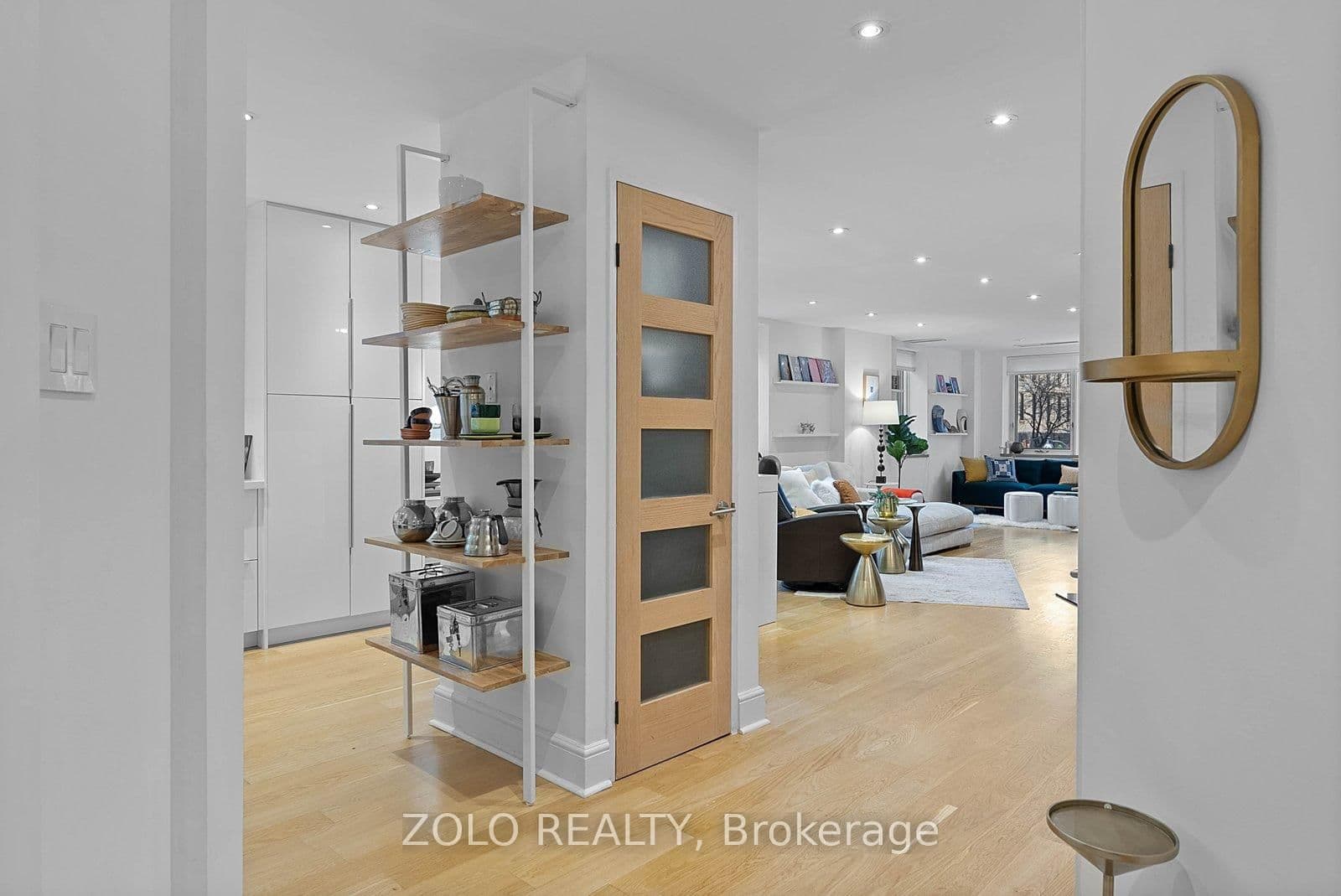 55 Lombard Street, Unit 302 thumbnail 2