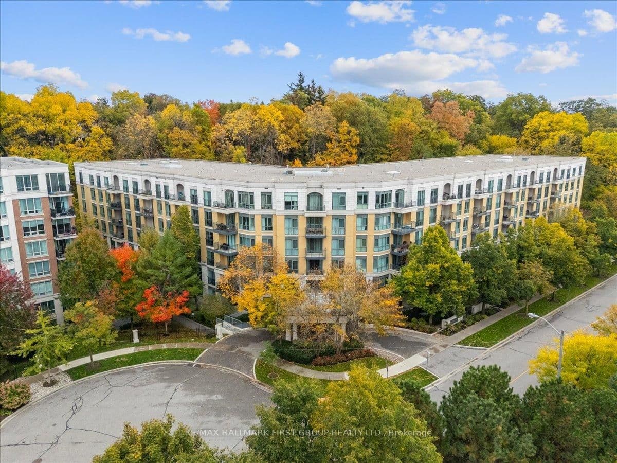 #117 - 11 William Carson Crescent