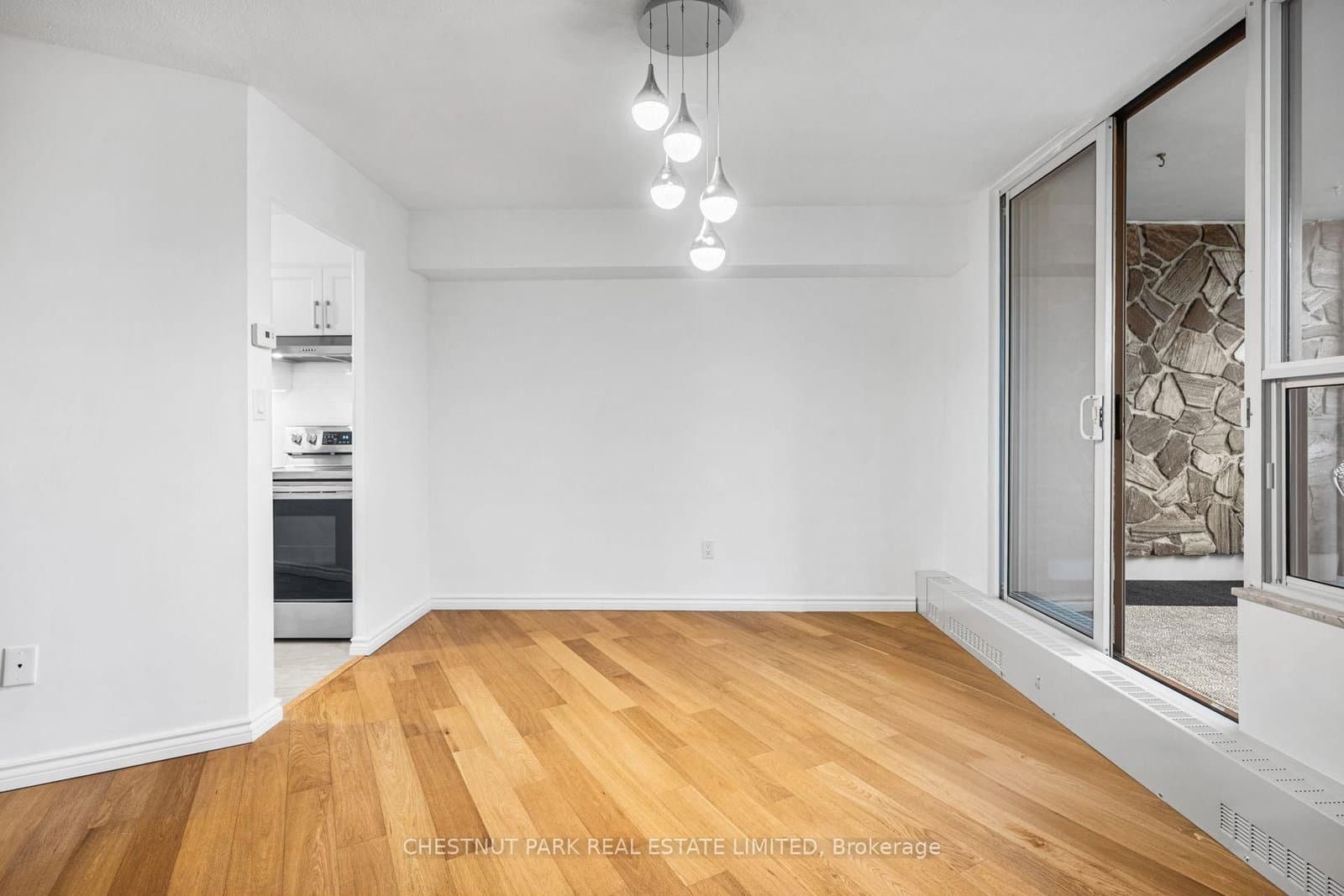 60 Pavane Linkway, Unit 206 thumbnail 17