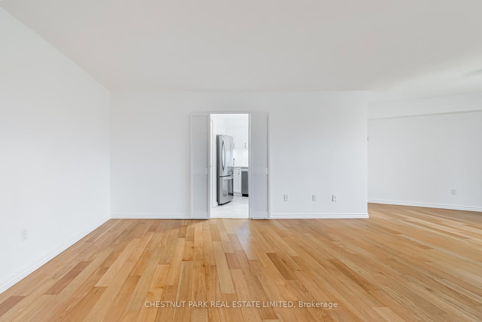 60 Pavane Linkway, Unit 206 thumbnail 5