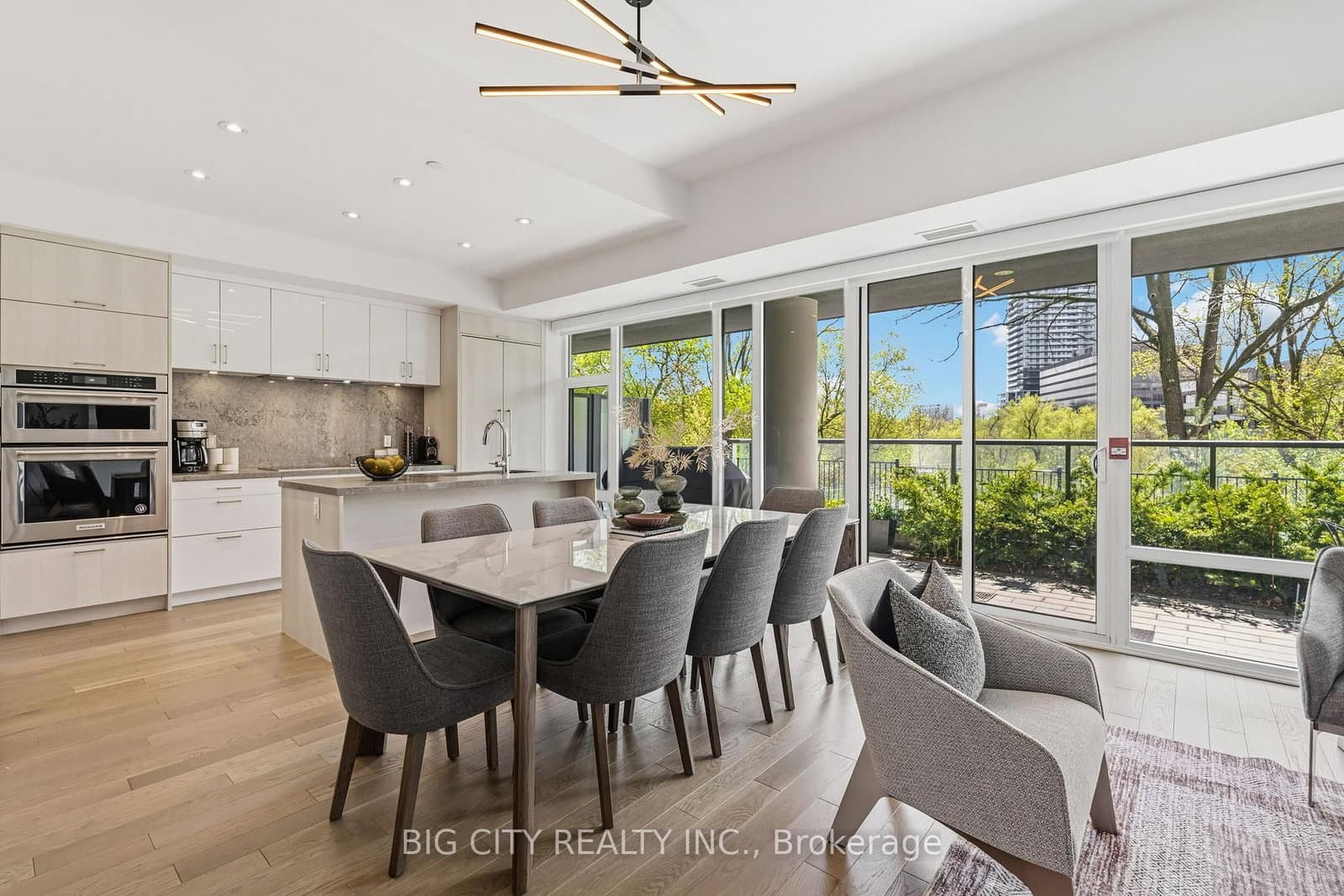 #123 - 25 Adra Grado Way