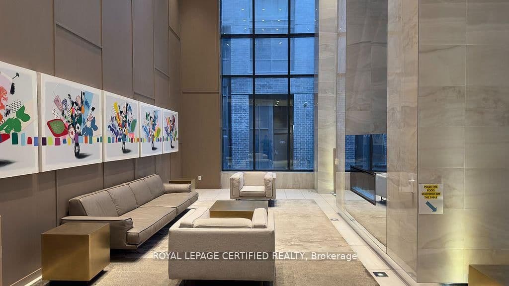 125 Blue Jays Way, Unit 1905 thumbnail 4