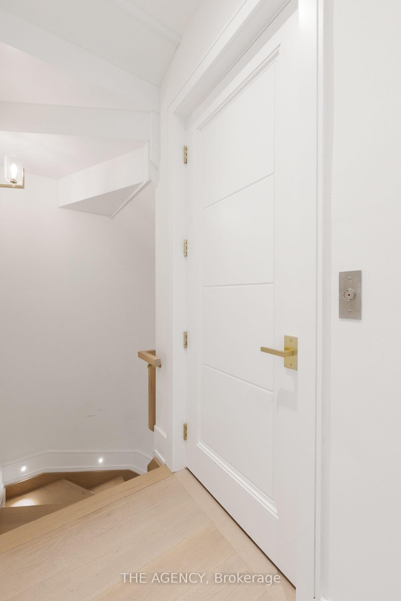 1202 Avenue Road thumbnail 19