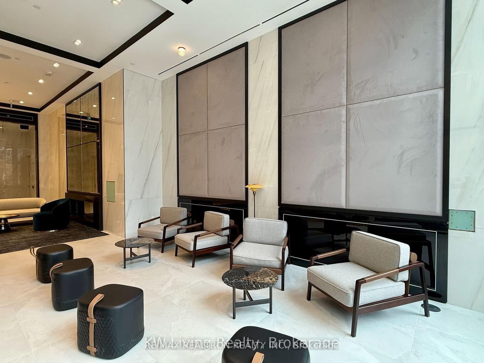 8 Wellesley Street W, Unit 806 thumbnail 5