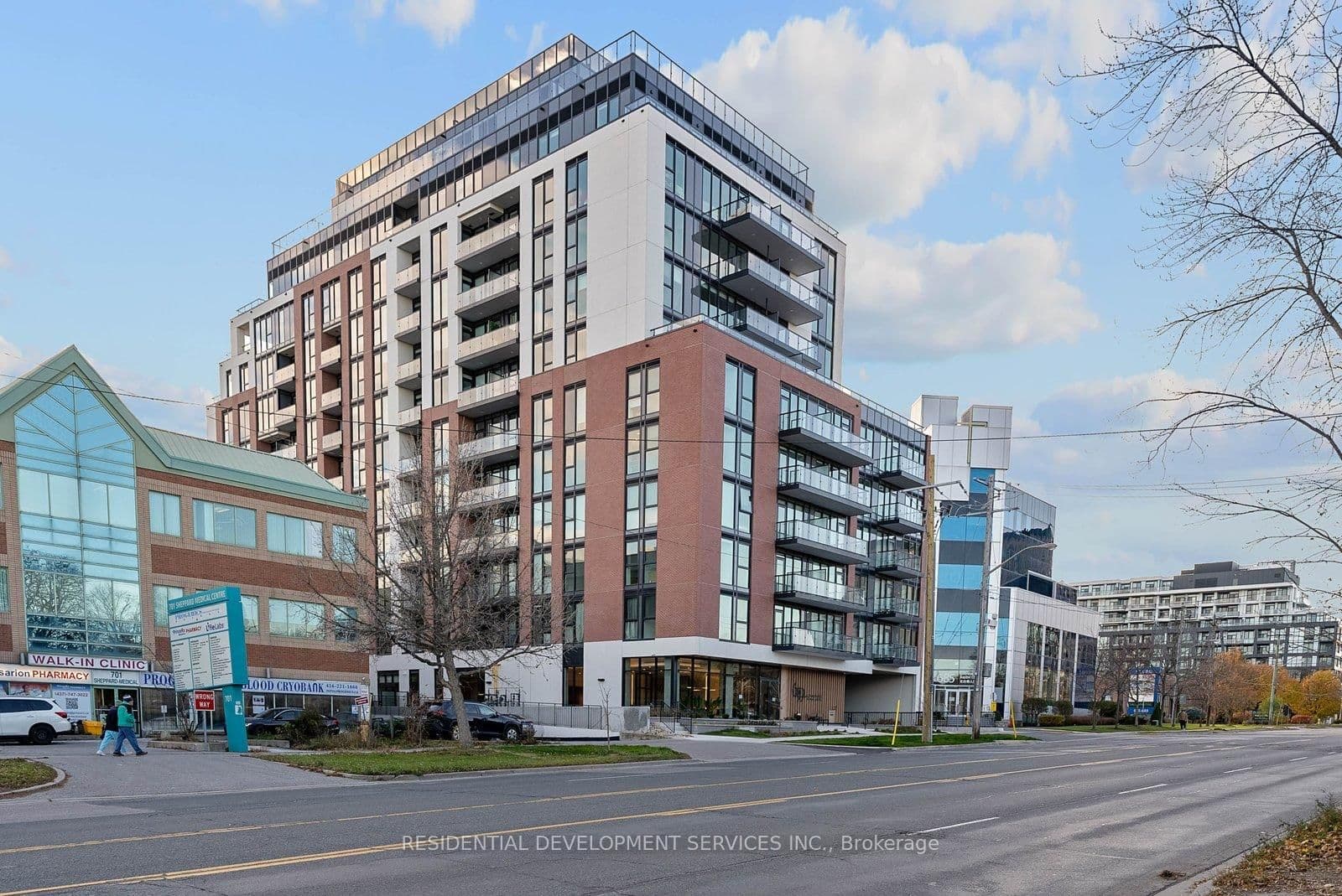 #1207 - 699 Sheppard Avenue E